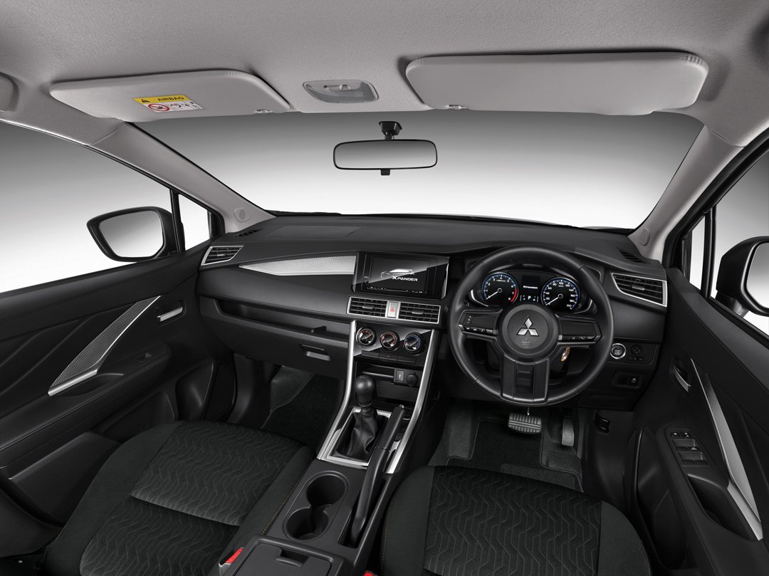 interior new xpander