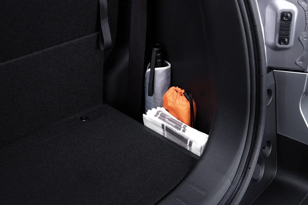 Interior Xpander cross