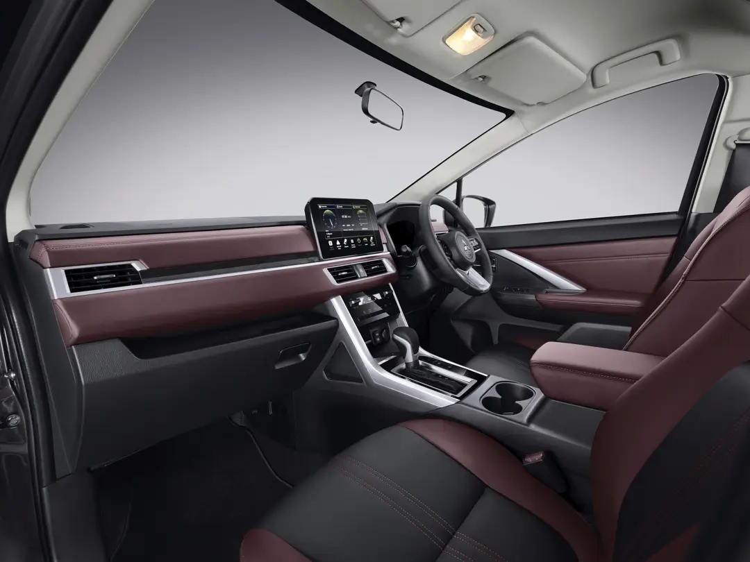 Interior Xpander cross